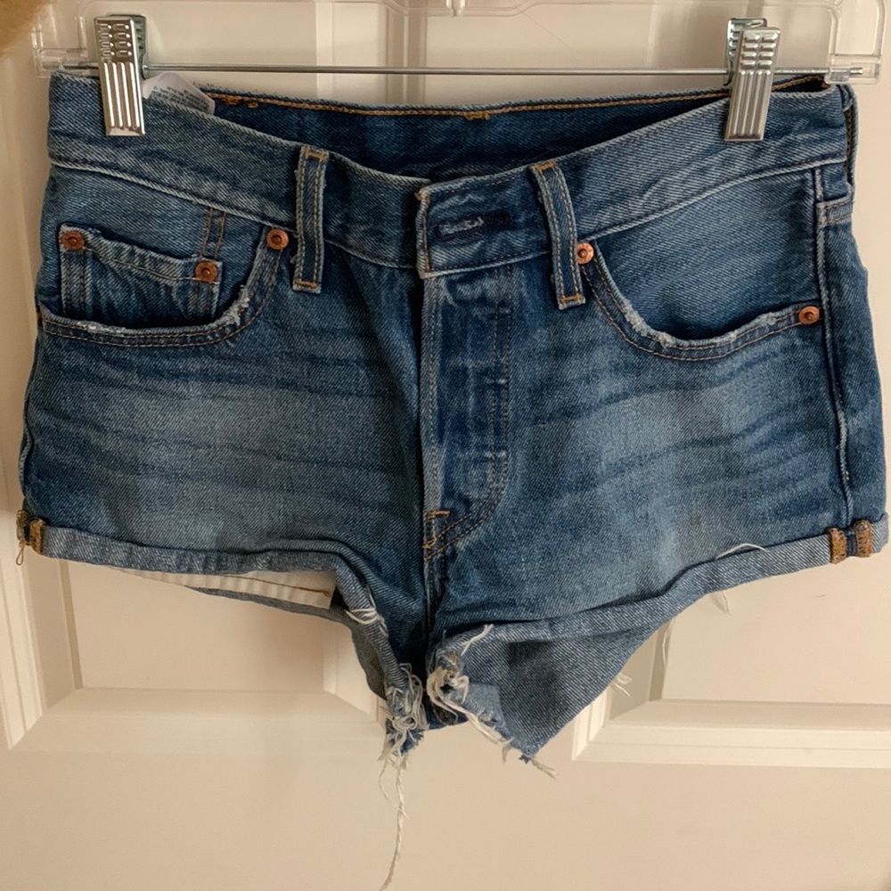 Levi’s short jean shorts